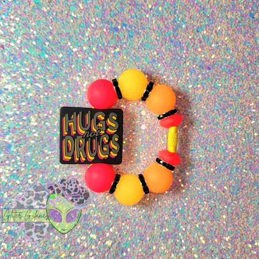 Hugs Not Drugs Cup Charm